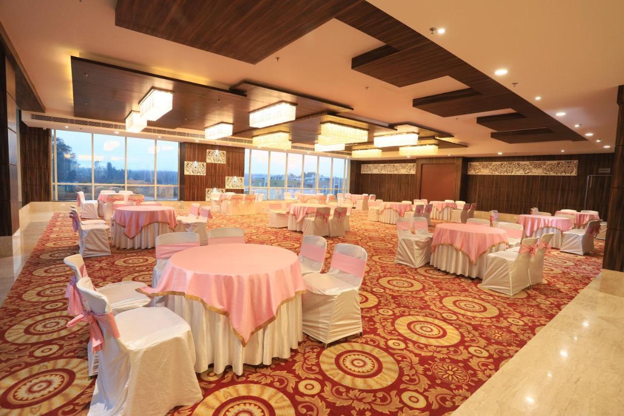 Aveo By Amatra, Gateway To Corbett Hotel Kashipur Exterior foto