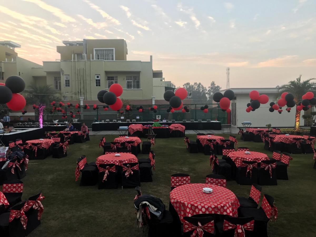 Aveo By Amatra, Gateway To Corbett Hotel Kashipur Exterior foto