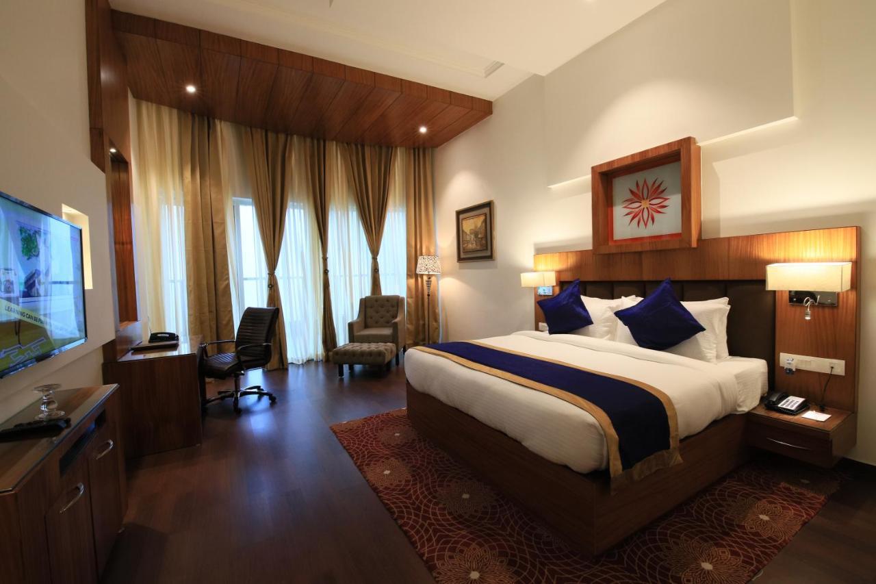 Aveo By Amatra, Gateway To Corbett Hotel Kashipur Exterior foto