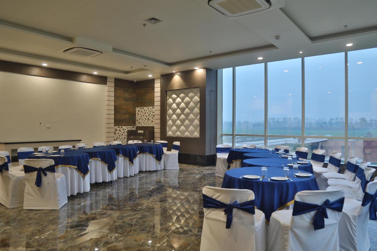 Aveo By Amatra, Gateway To Corbett Hotel Kashipur Exterior foto